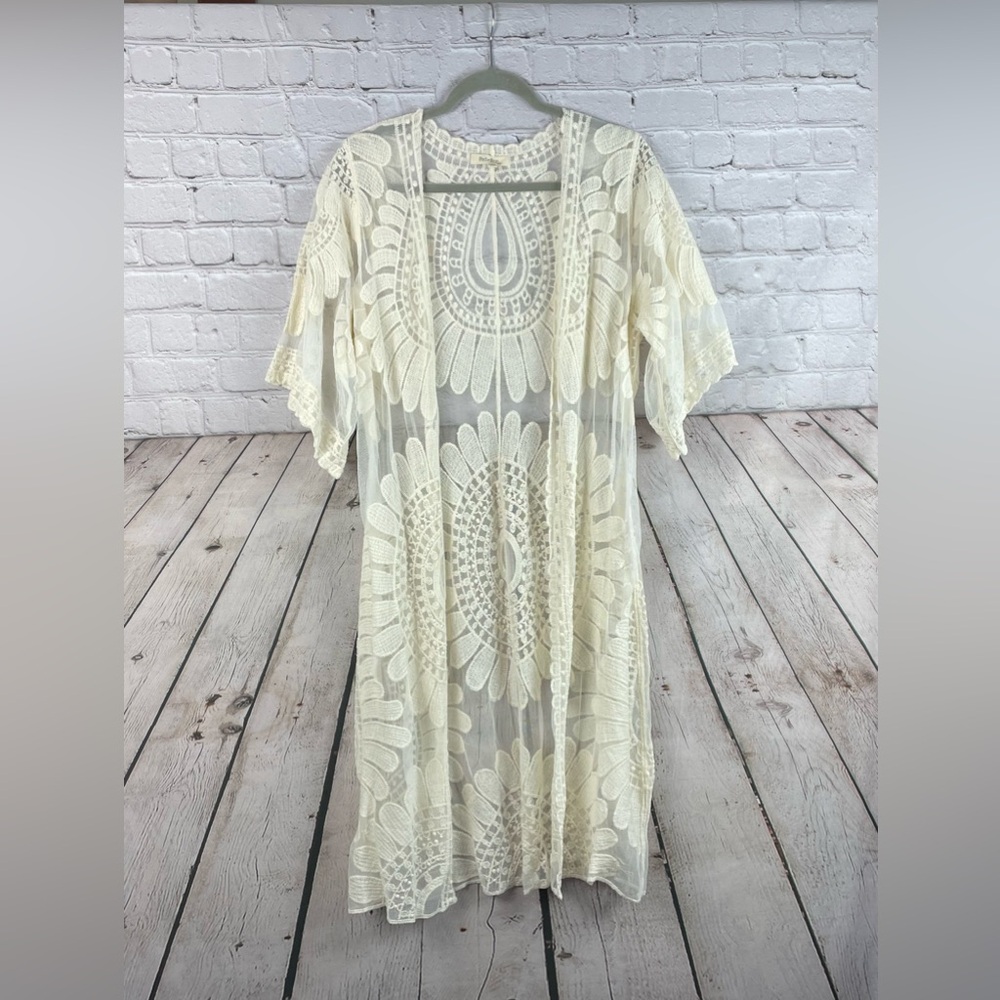 Rebellion Ivory Lace Duster Kimono Size Medium Boho Fairy Whimsical NWOT